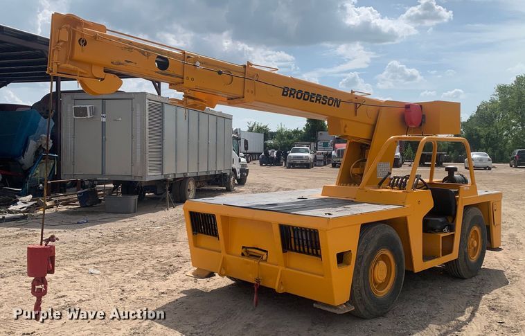 2002 Broderson IC-80-1F  crane - LH9751