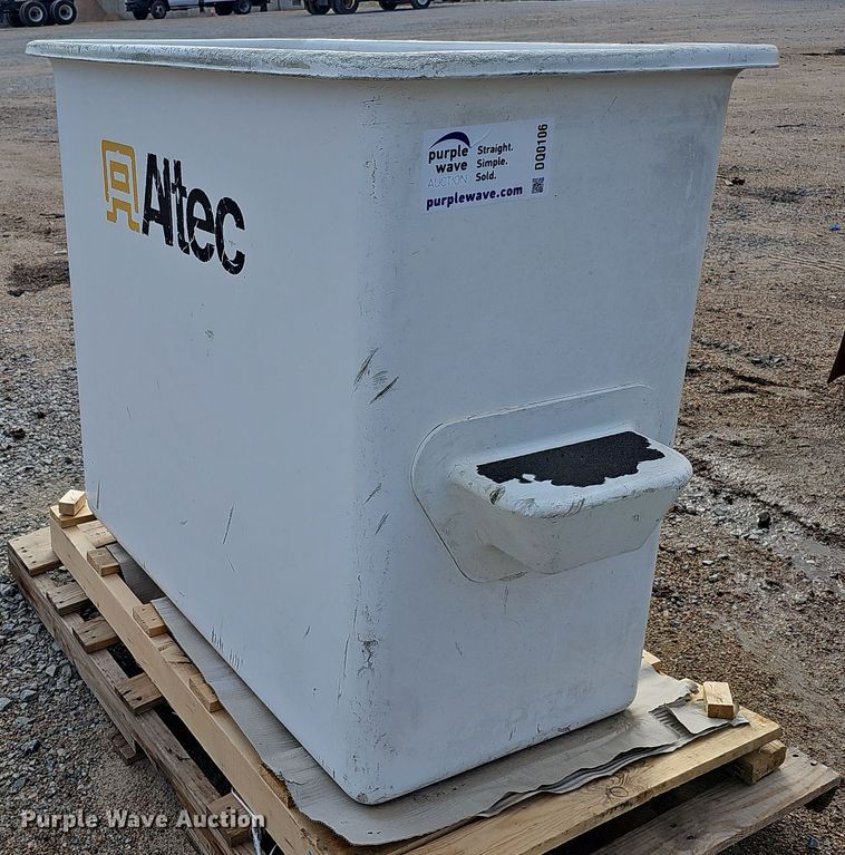 Altec  non-insulated bucket - DQ0106