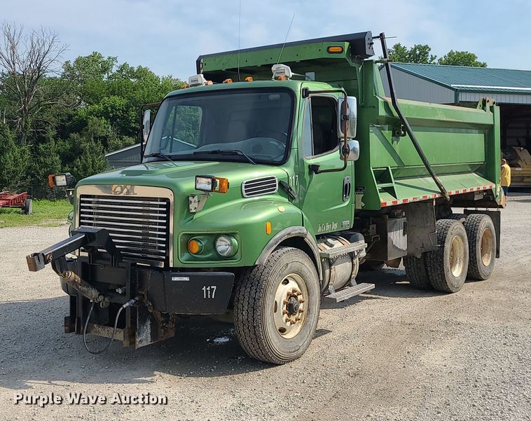 2009 Freightliner Business Class M2  dump truck - MG9585