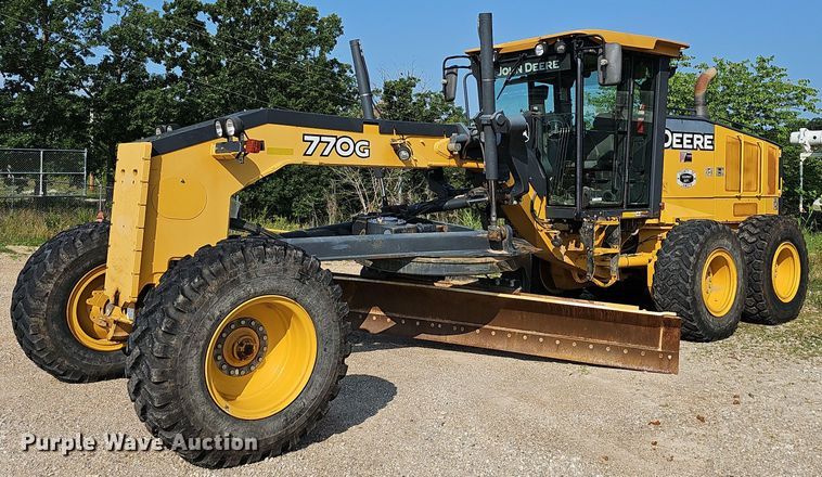 2012 John Deere 770G  motor grader - NT9751