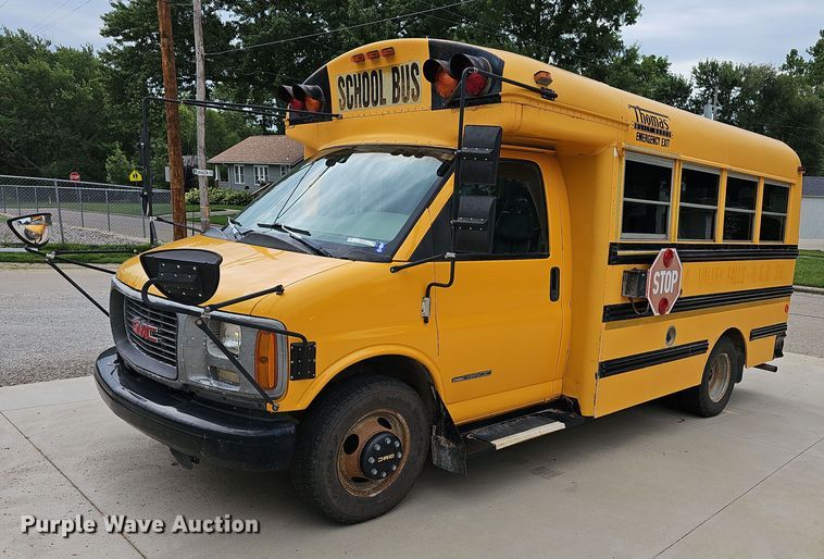 1998 GMC Savana 3500  school bus - NU9016