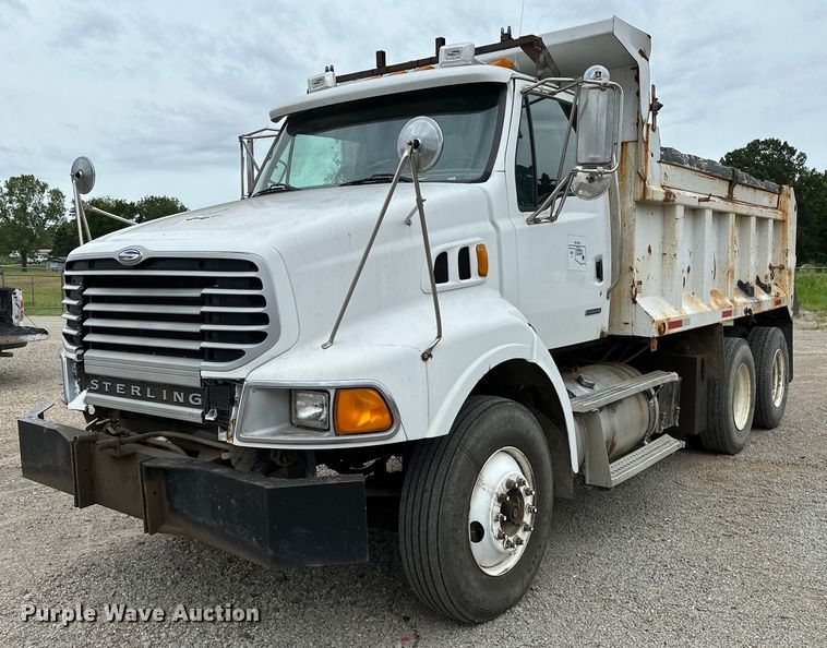 2006 Sterling L8500  dump truck - OG9137