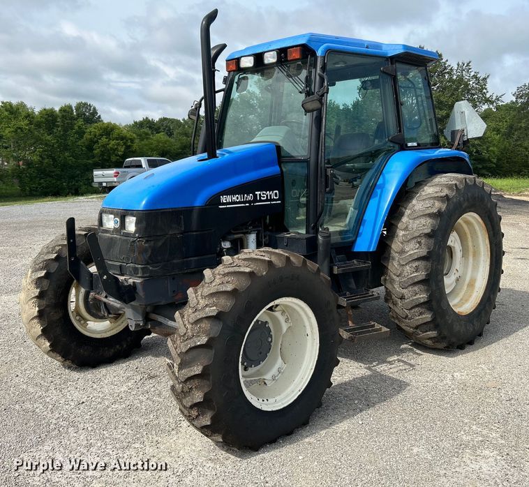 2001 New Holland TS110  MFWD tractor - OK9727