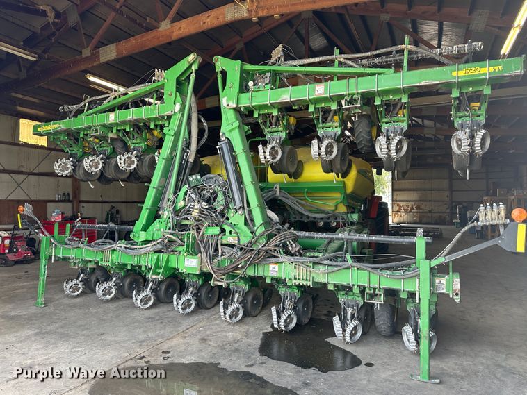 2009 John Deere 1720  no-till planter - DM2571