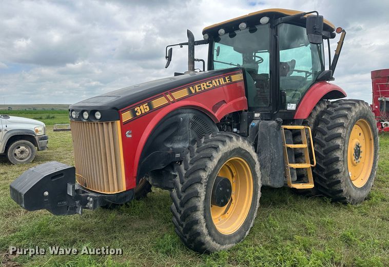 2020 Versatile 315  MFWD tractor - DM2572