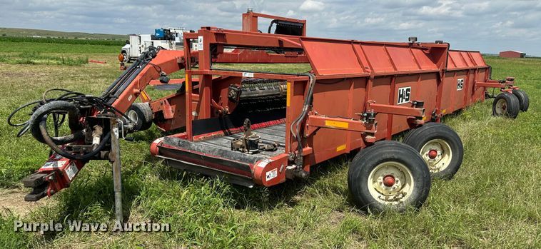 H&S TWM12  hay merger - DM2582