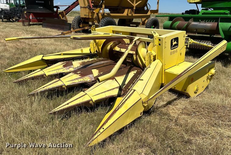 1997 John Deere 664  forage head - DQ1347