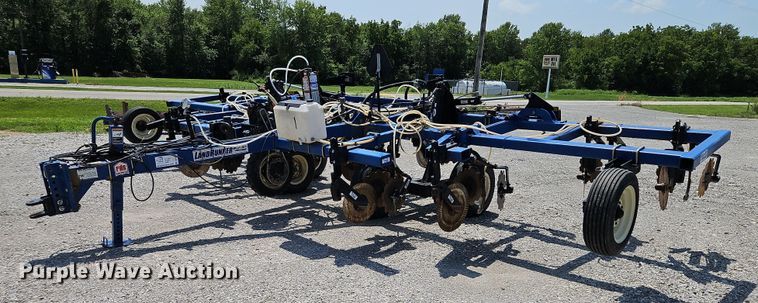 Blu-Jet Land Runner  NH3 applicator - DQ1829