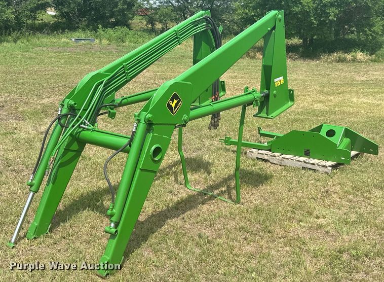 John Deere 158  loader - ML9031