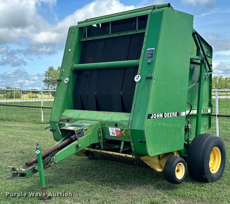 1991 John Deere 535  round baler - ML9063