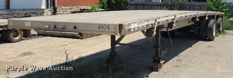 2002 Reitnouer  flatbed trailer - MO9920