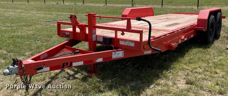 2020 PJ tilt deck utility trailer - DM0333