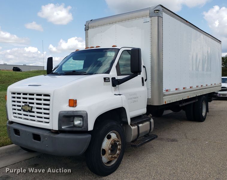 2006 Chevrolet C6500  box truck - DO3030