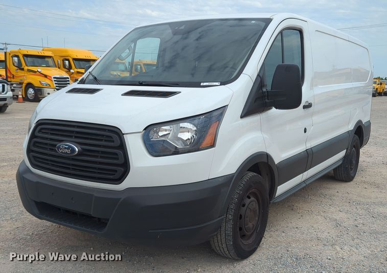 2018 Ford Transit 150  van - MY9512
