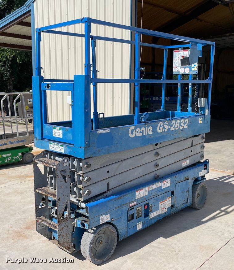 Genie GS-2632  scissor lift - NT9402