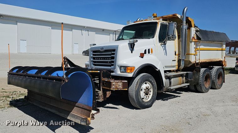 2006 Sterling LT9500  dump truck - DO2793