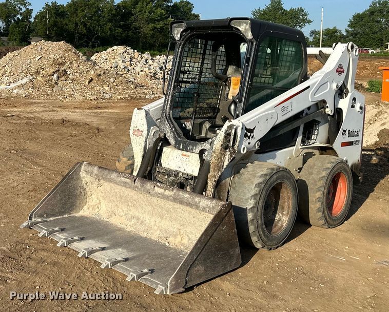 2015 Bobcat S590 skid steer loader - DS2110