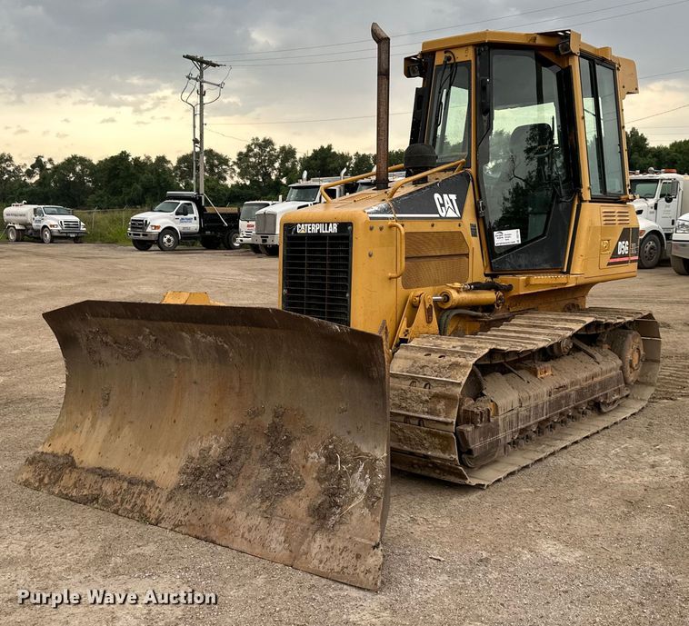 2005 Caterpillar D5G XL  dozer - DS2135