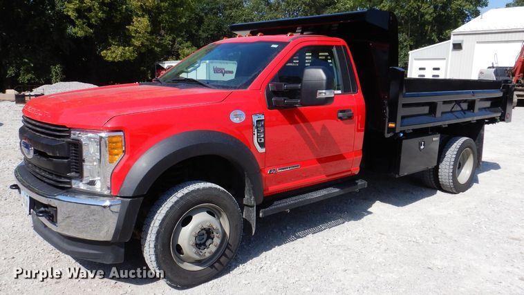 2017 Ford F550 Super Duty XL  dump truck - IQ9769
