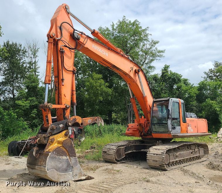 2005 Hitachi ZX330LC  excavator - MG9661