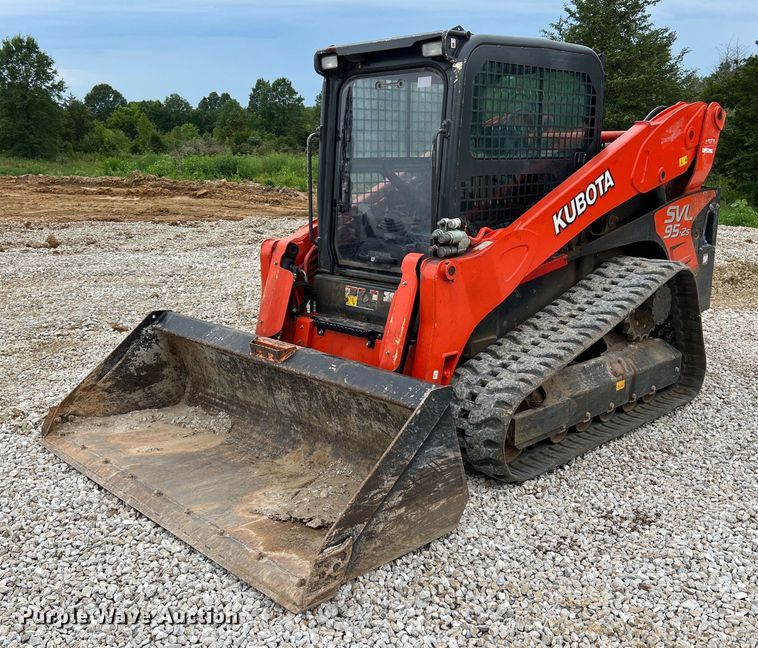 2019 Kubota SVL95-2S tracked skid steer loader - NI9005
