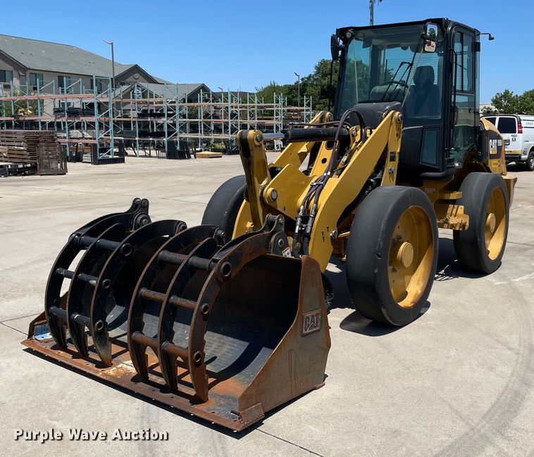 2018 Caterpillar 908M  wheel loader - NT9424