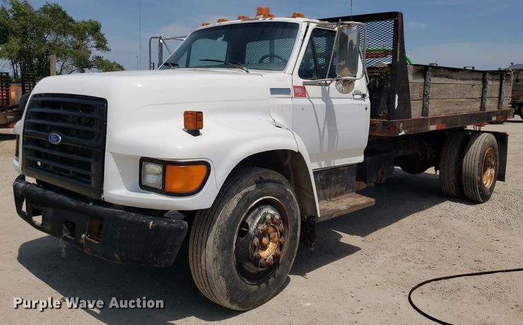 1995 Ford F800  dump flatbed truck - OB9733