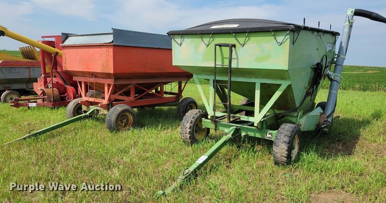 (2) gravity wagons - DN4043