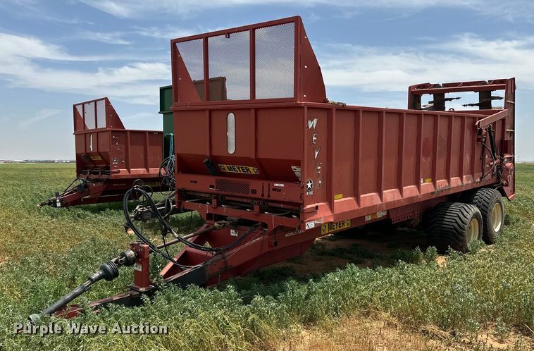 Meyer XTS3000  manure spreader - KM9868