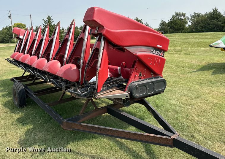 Case 3408 30 N93 DE  corn head - NP9410
