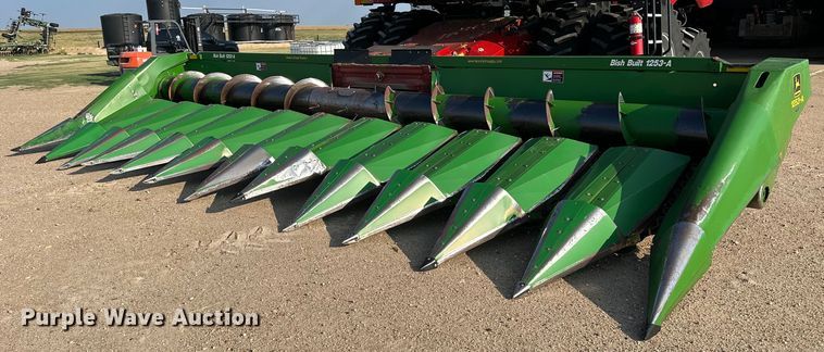 Bish Built John Deere 1253-A  all-crop head - NP9945