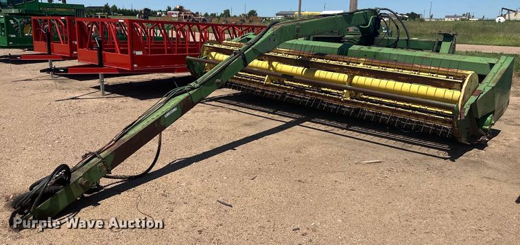 John Deere 1380  swather / windrower - OC9319