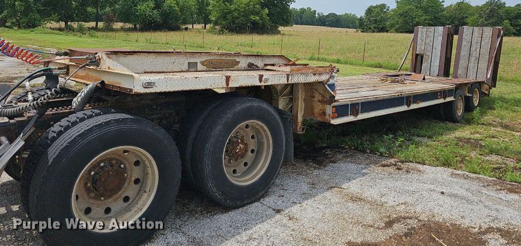 1972 Trailmobile  drop deck equipment trailer - NT9806