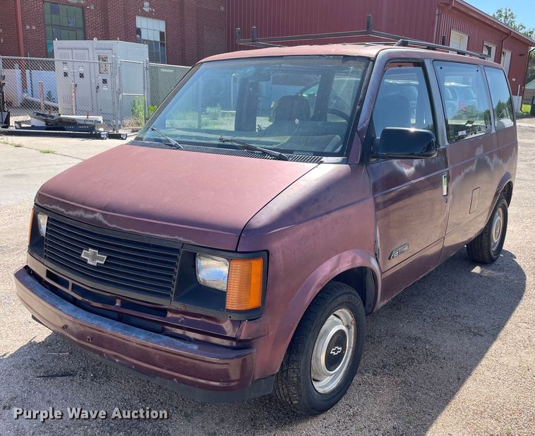 1991 Chevrolet Astro van - ME9890