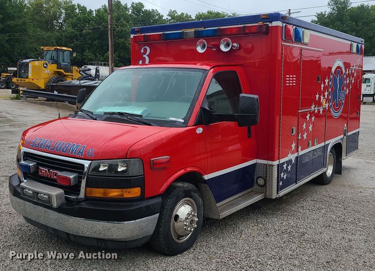 2009 GMC Savana G4500  ambulance - MG9677