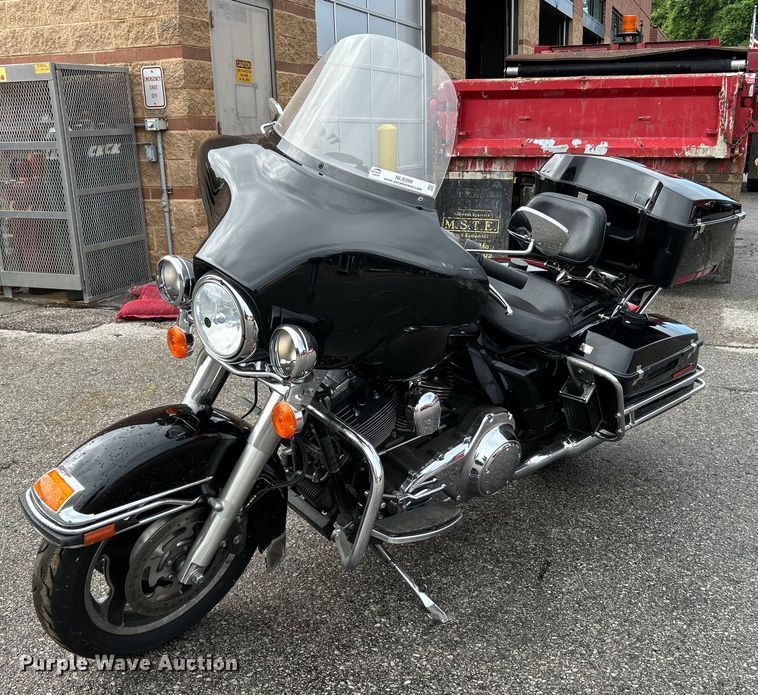 2009 Harley Davidson Electra Glide FLHTP Police  motorcycle - NL9399