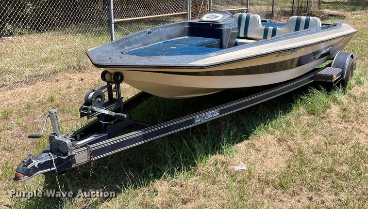 1985 Stratos 375-V  boat - NT9447