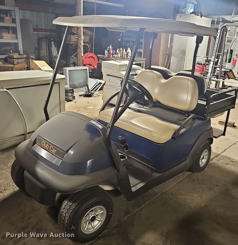 Club Car  golf cart - NT9936