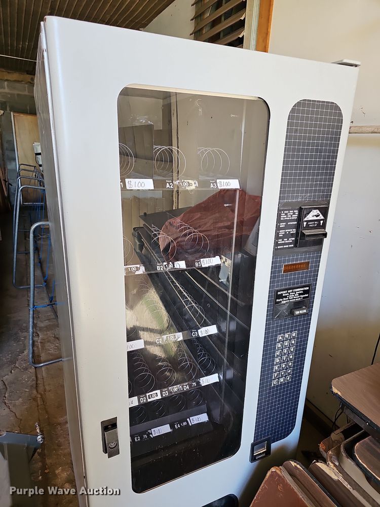 LU Wegner 3039  vending machine - NU9146