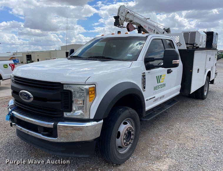 2017 Ford F550  SuperCab utility / service truck - DK2488