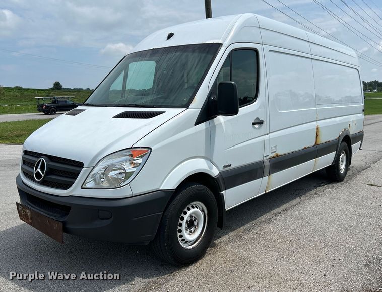 2011 Mercedes Benz Sprinter 2500 Bluetec  delivery van - NL9394