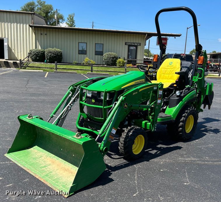 2019 John Deere 1025R  tractor - NL9522