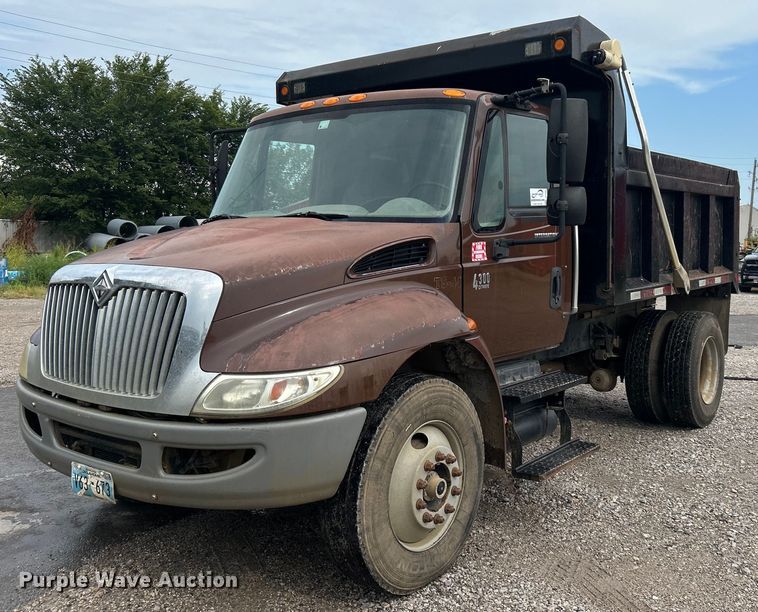 2007 International 4300  dump truck - DI7968