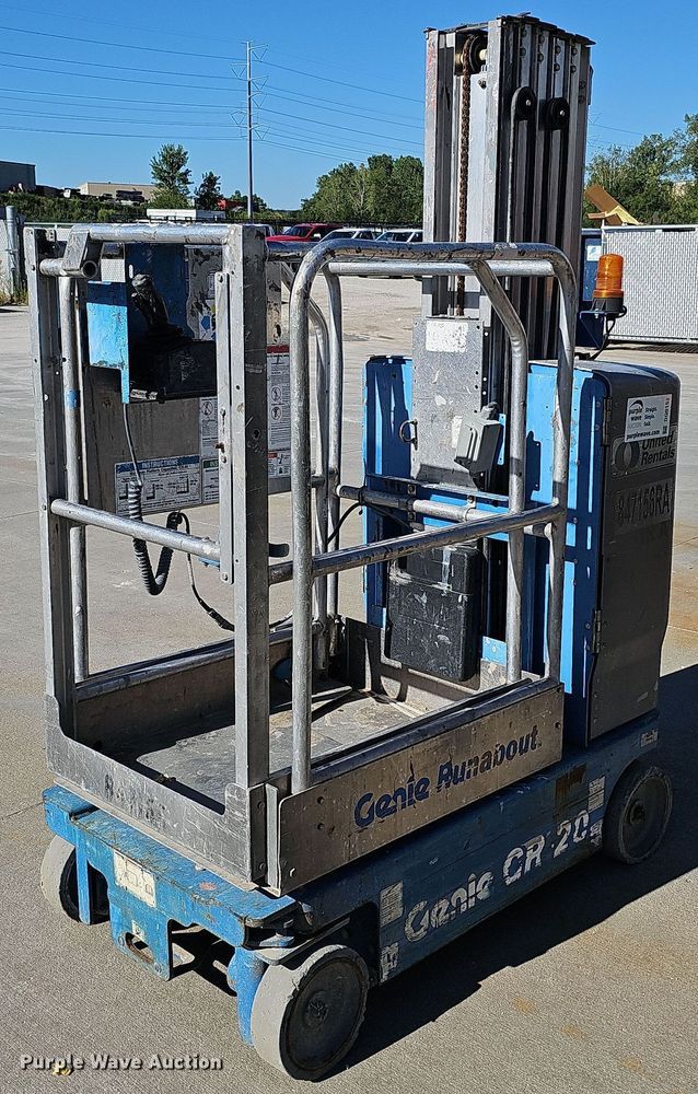 2011 Genie GR-20  vertical lift - DQ0152