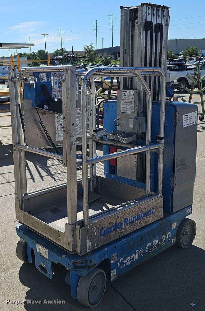 2012 Genie GR-20  vertical lift - DQ0153