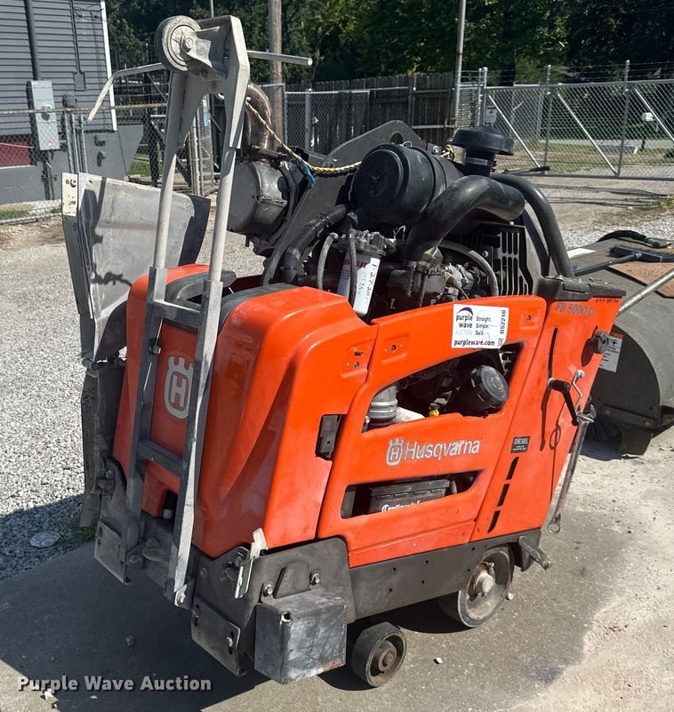 Husqvarna FS5000D  concrete saw - DS2210