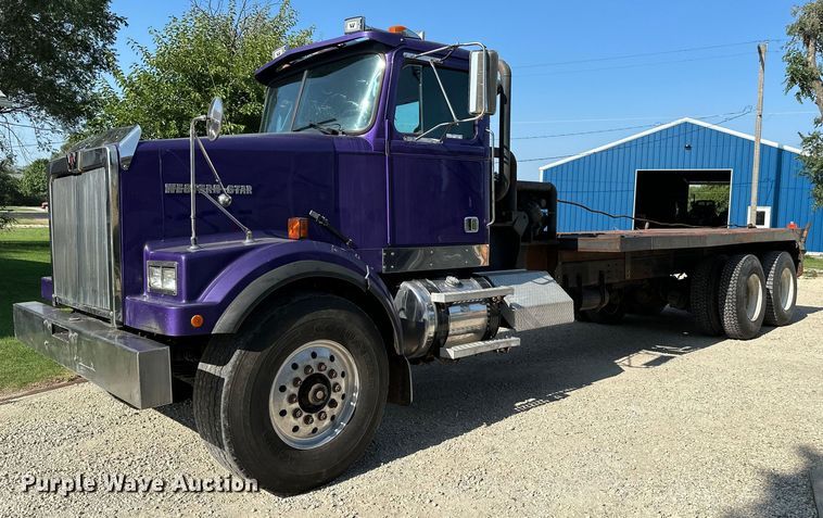 1997 Western Star 4864F  winch truck - HN9961