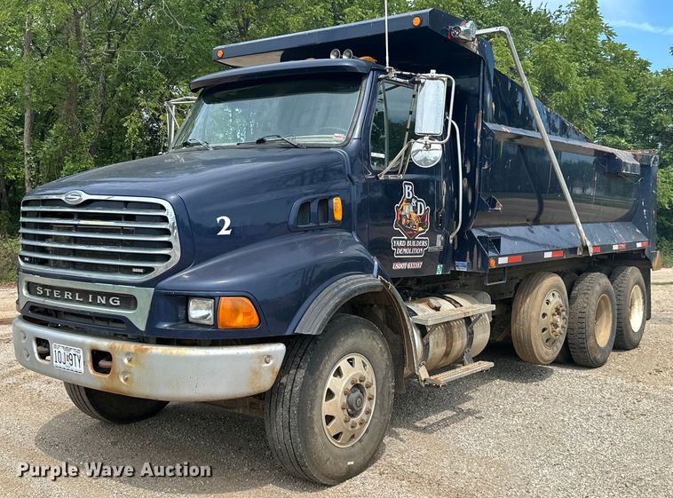 2007 Sterling LT8500  dump truck - ML9165