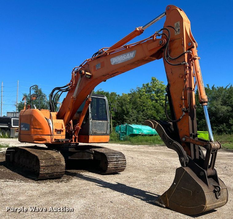 Doosan DX235LCR  excavator - NA9099