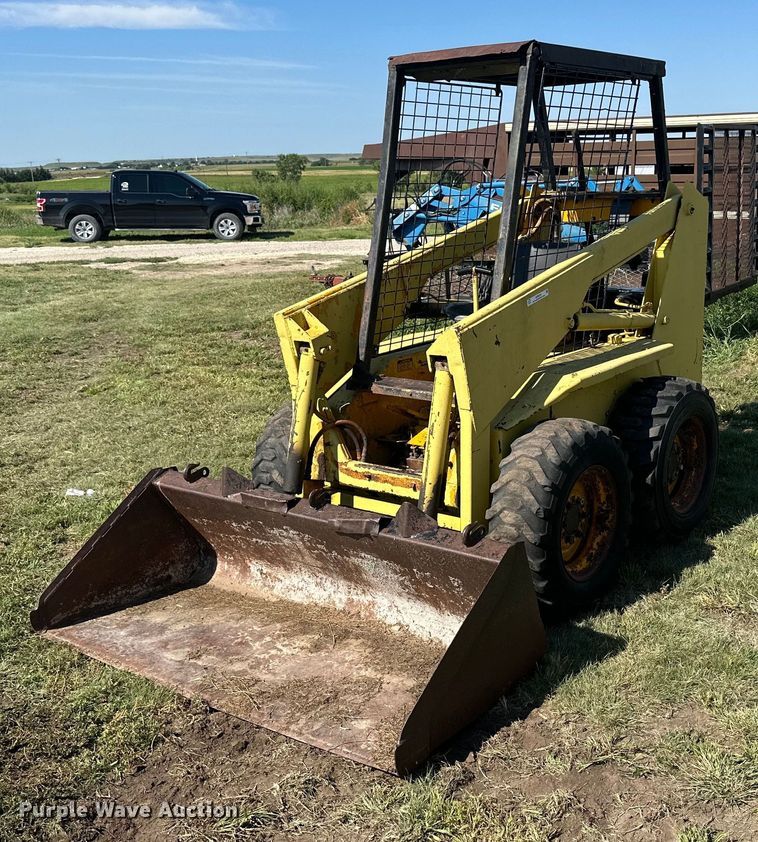 Mustang 441  skid steer loader - NP9973